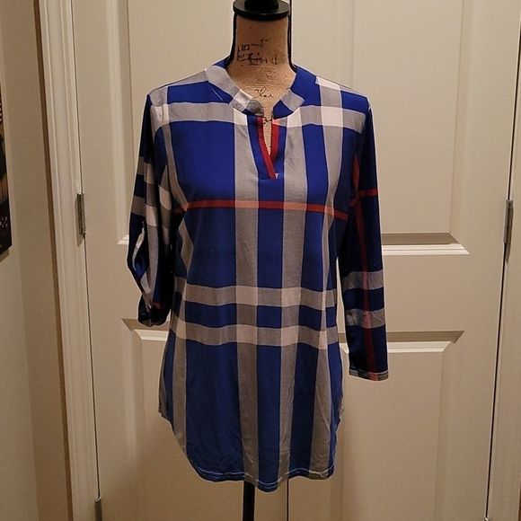 3/4 length sleeves, checked design, with colors, black, red and blue - Picture 1 of 5